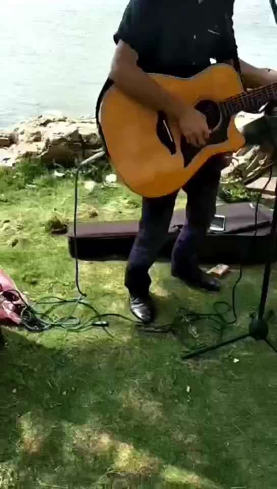 流浪歌手街头卖唱音响—必修课