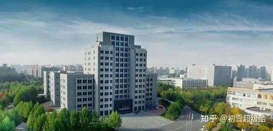 北京工业职业技术学院的校园环境如何?
