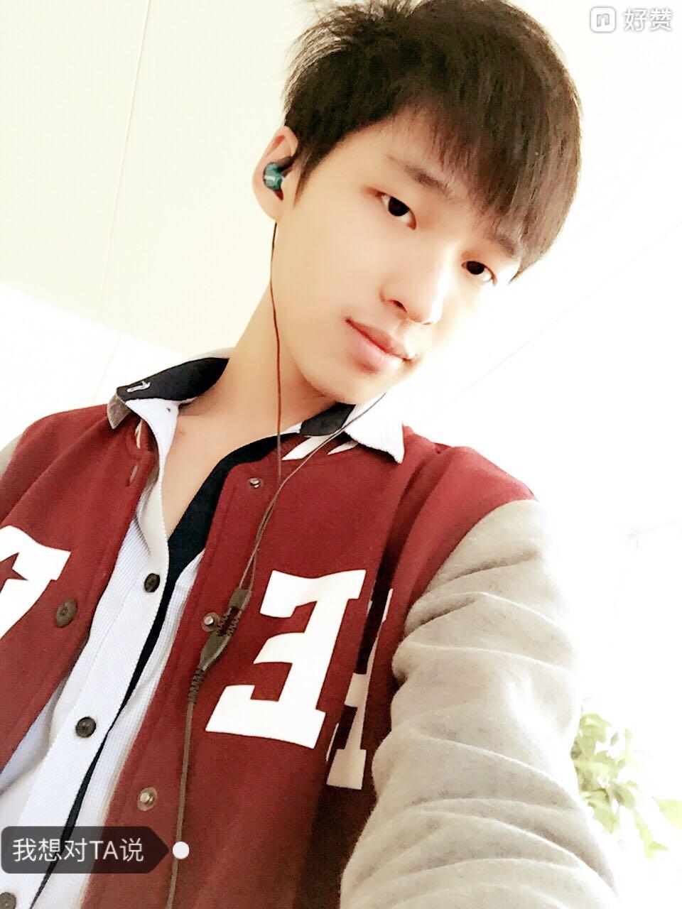男生矮的个子喜欢高个子宿舍,追到对虐女生女生图片
