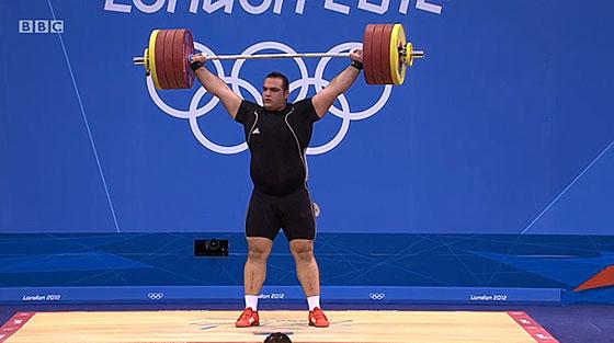 为什么举重运动员普遍个头较矮但力量举运动员却多身材高大