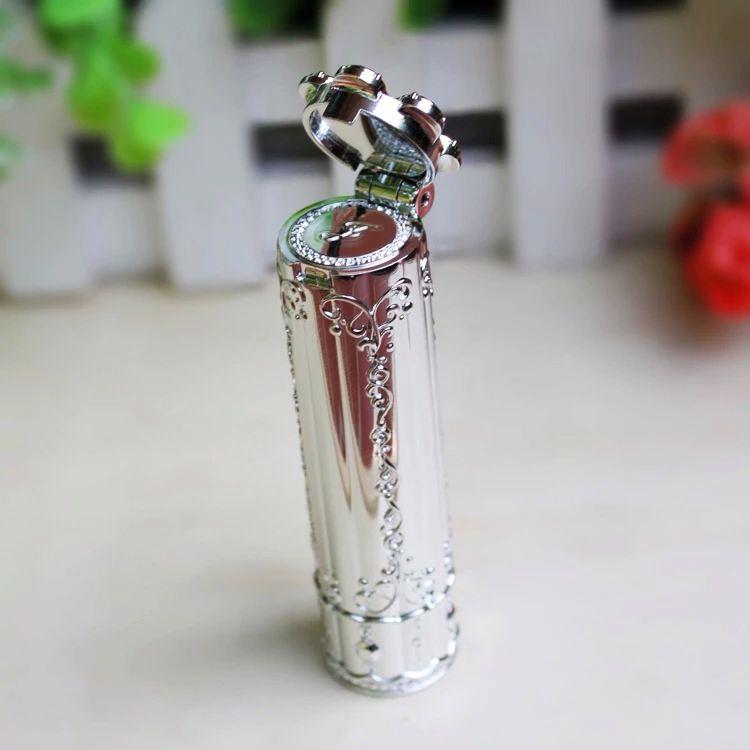 素颜适合什么颜色或什么牌子的口红? - 化妆品