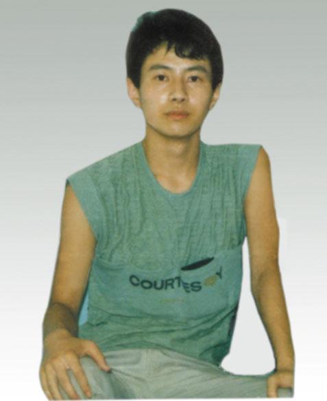 老师的意思,哈哈,高晓松自己也在他的作品演唱会上说不想跟郑钧站一块
