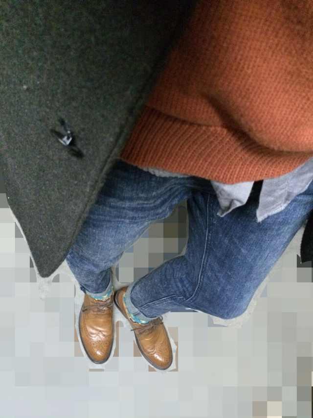 男生收腿牛仔裤穿什么鞋子好看?阿甘鞋怎么样