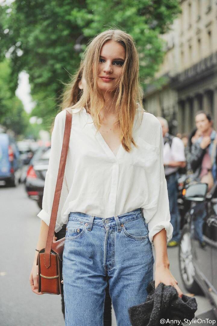 女生如何解决衬衫胸前扣子撑开的缝隙? - sum