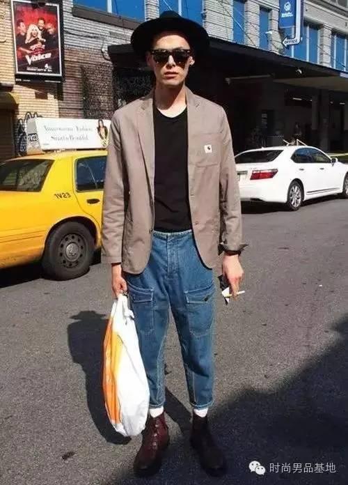 fedora hat : 品牌推荐: harmony 礼帽搭配成套西装非常好看 有浓浓的