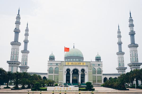 我去了你们说的"中国伊斯兰国"沙甸,却看到不同于想象的风景