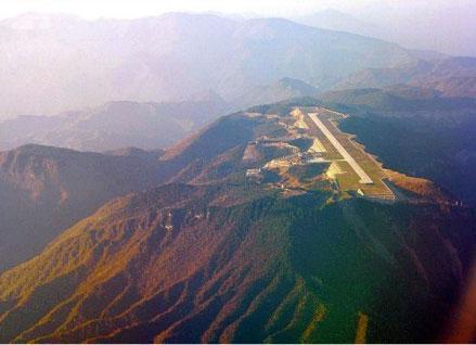 神农架削平5个山峰,填平数百个溶洞建机场,这样的工程