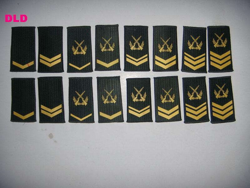 07陆军,列兵-6级士官——彼时士官制度还没有改革.