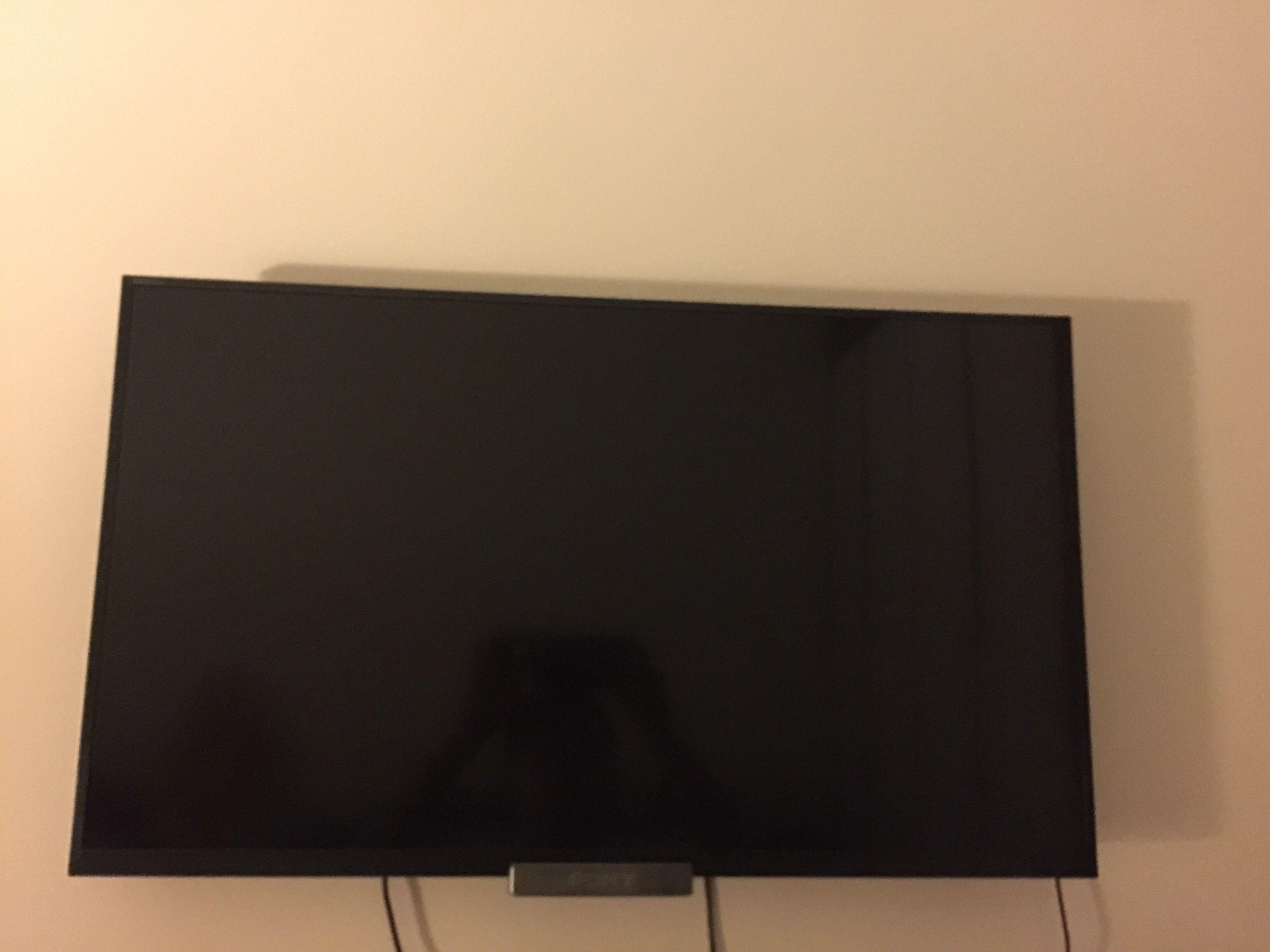 本人入了一个ps4为了在房间里面玩游戏,所以需