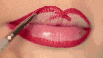 水润少女感,怎么少得了bling bling的玻璃唇!