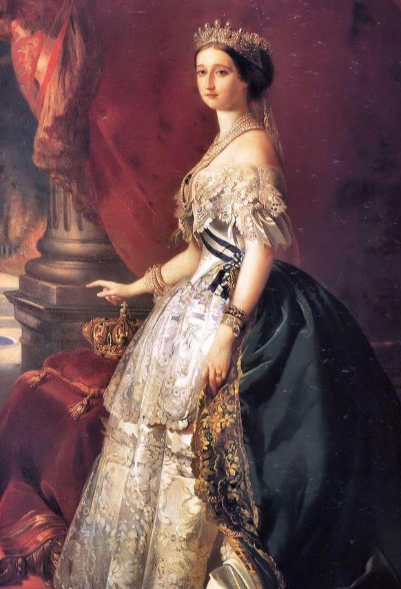 不同时期的欧洲贵族妇女的流行服饰是怎么样的?