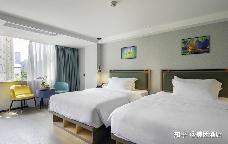 背景墙 房间 家居 酒店 设计 卧室 卧室装修 现代 装修 950_600