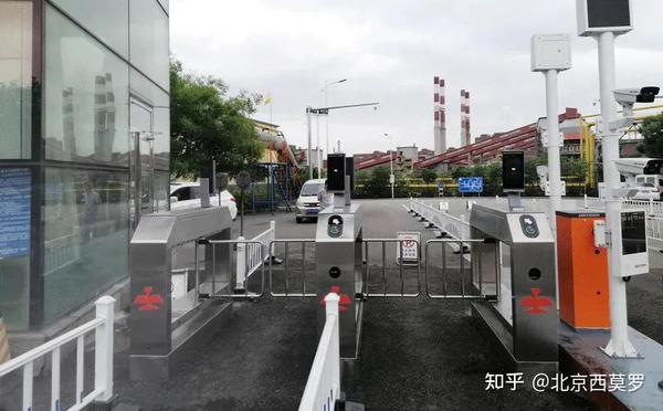 工业园区出入口门禁管理