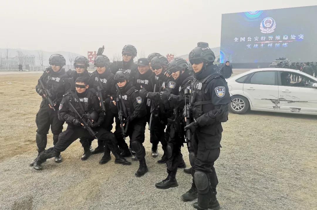 中国特警最新单兵装备曝光