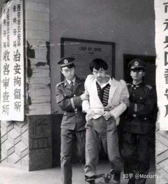 探案所第三十七案:"剁尸饲恶犬"——宁夏银川程鹏连环