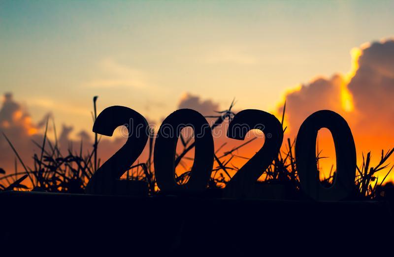 2020年图片带字高清,2020年图片带字唯美 小小程序员 用一个词形容我经历的2020年: 好难 用文字记录下2020年