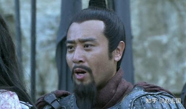 还是新版的《三国演义》拍得好,因为老版的就跟真的一