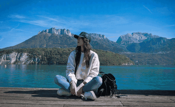 旅行拍照别再剪刀手了,试下这7个技巧