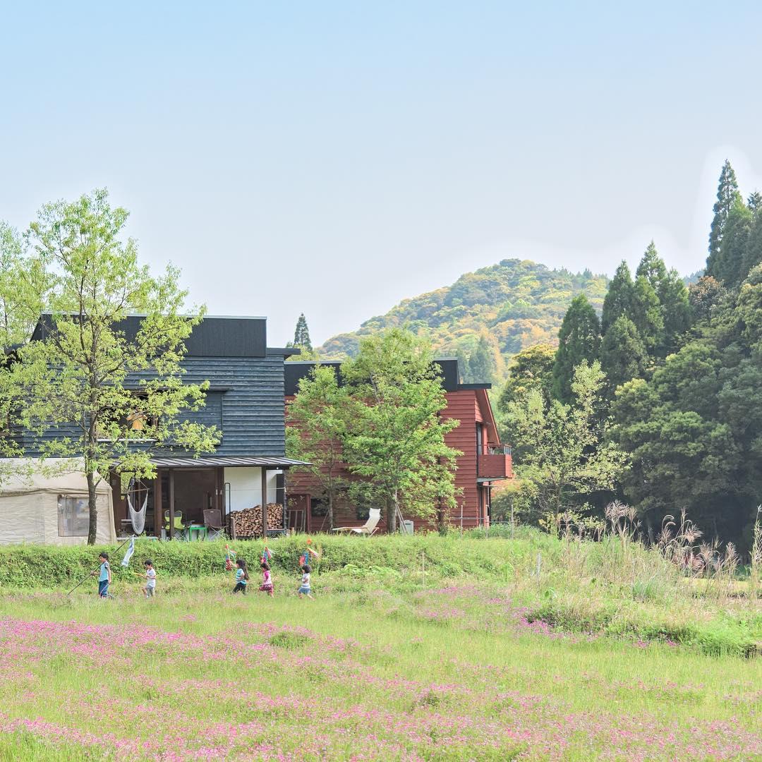住在日本山间的这一家人,过着的或许是你我都羡慕的田野生活