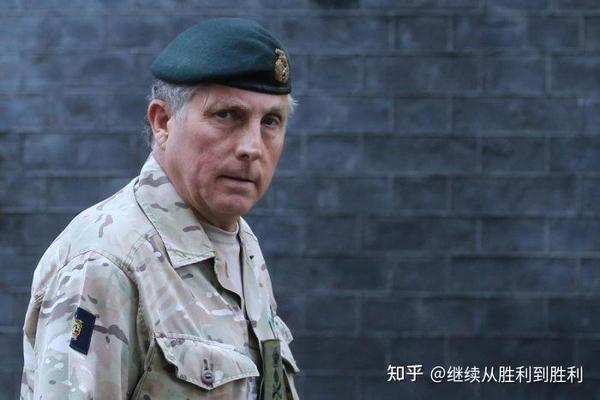 英军最高将领,英国国防参谋长尼克·卡特将军可能成为首位公开"看好"