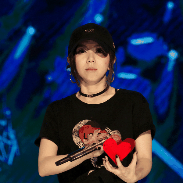 如何看待中国新歌声第一期邓紫棋怎么能这么好看?