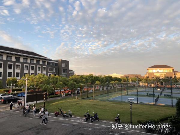 上海海洋大学爱恩学院学长四年的亲身体验附留学前景及海大校园风景照