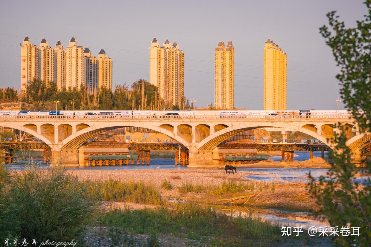 自驾新疆伊宁市区小众好去处伊犁河风景旅游区偶遇浪漫日落