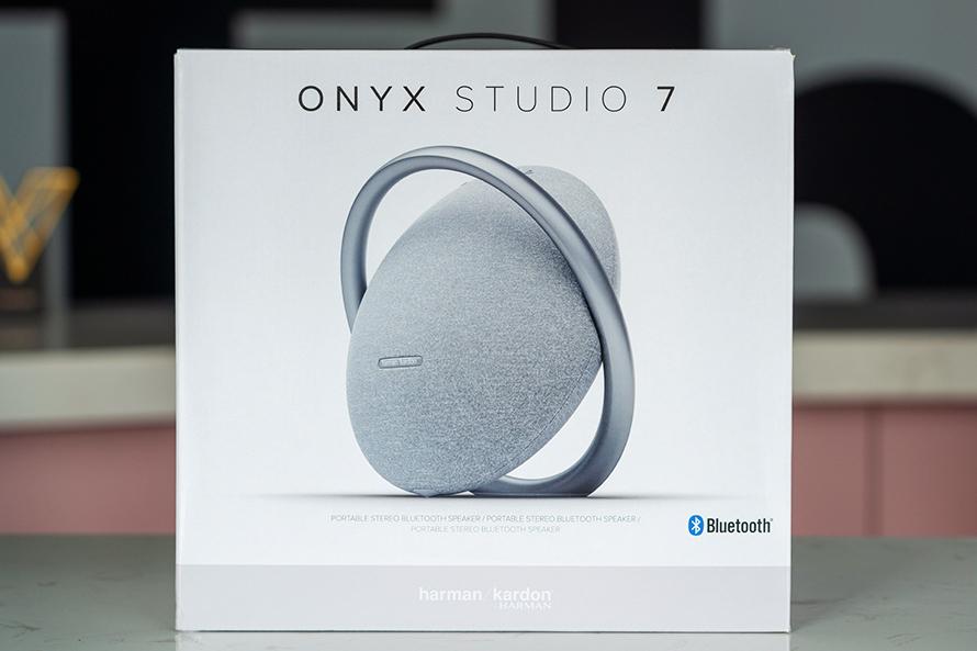 哈曼卡顿onyxstudio7蓝牙音箱首发评测星环造型兼备科技感和艺术美