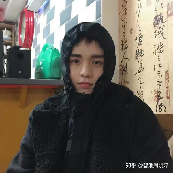 有哪张不知名的男生照片让你特别心动念念不忘珍藏至今,一直想知道他