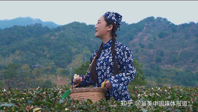 著名女企业家肖菊