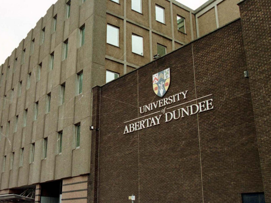 英国解封倒计时一起来感受下阿伯泰大学公寓式的住宿环境吧