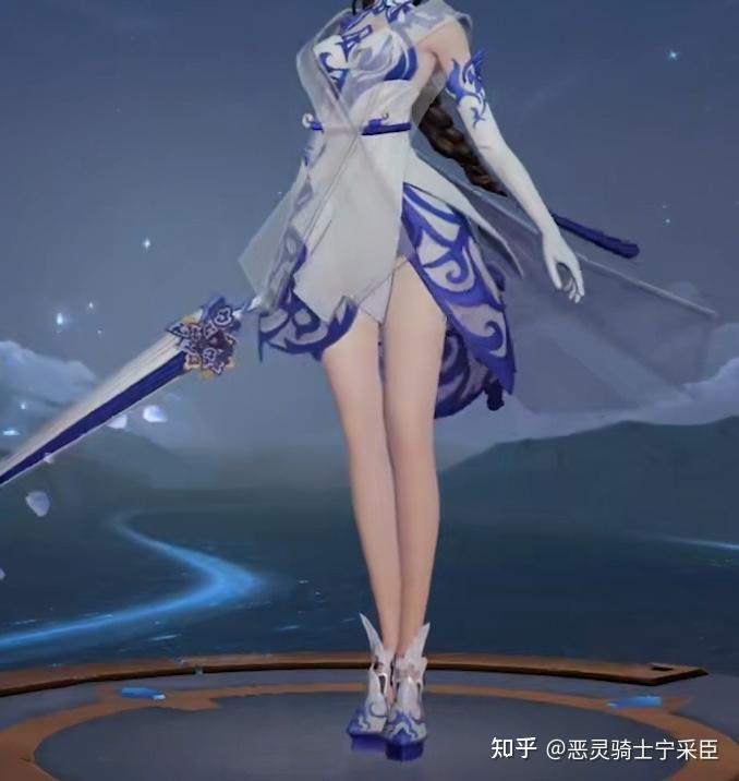如何评价王者荣耀露娜六元新皮肤瓷语鉴心
