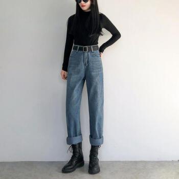 还可以长高,在穿搭方面搭配高腰牛仔裤加老爹鞋,或者有内增高的鞋子