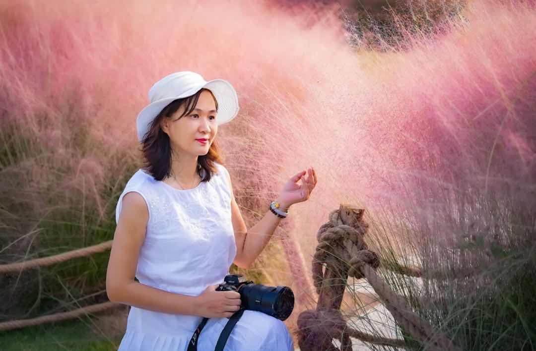 中老年人如何拍摄粉黛人像推荐7个姿势和技巧不仅自然也唯美