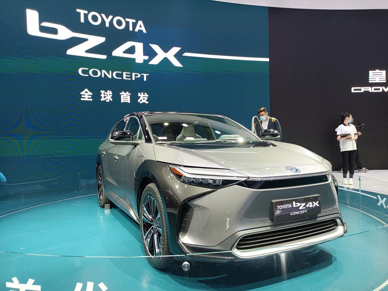 2021上海车展直击:丰田纯电概念车bz4x国内首发亮相