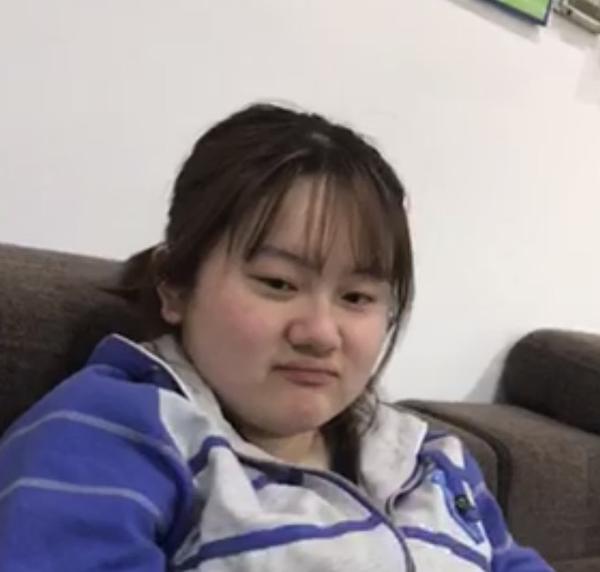 "女孩由美变丑是什么样的感觉?