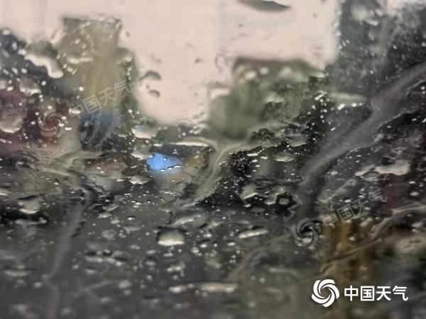 北京多地已现"泥雨!下班时注意防雨防风沙