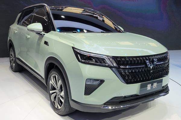 五菱suv2021新款售价,五菱suv新款越野报价 2021上海车展五菱银标首款suv星辰亮相