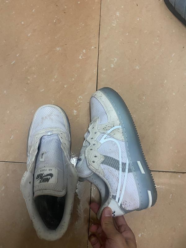 nike af1骨白冰蓝如何去霉?