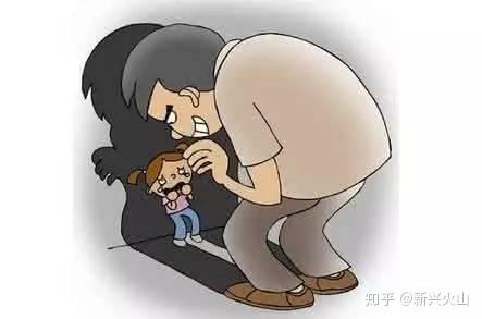 云南昭通7岁女孩疑在学校宿舍被性侵,校方:尿裤子导致
