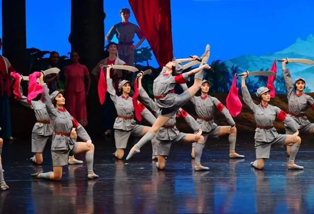 中央芭蕾舞团经典剧目《红色娘子军》走进乐城,精彩不容错过!