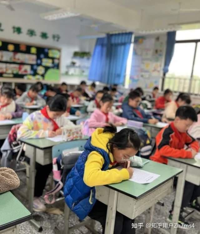 锦江小学动态丨清明祭英烈吾辈当自强