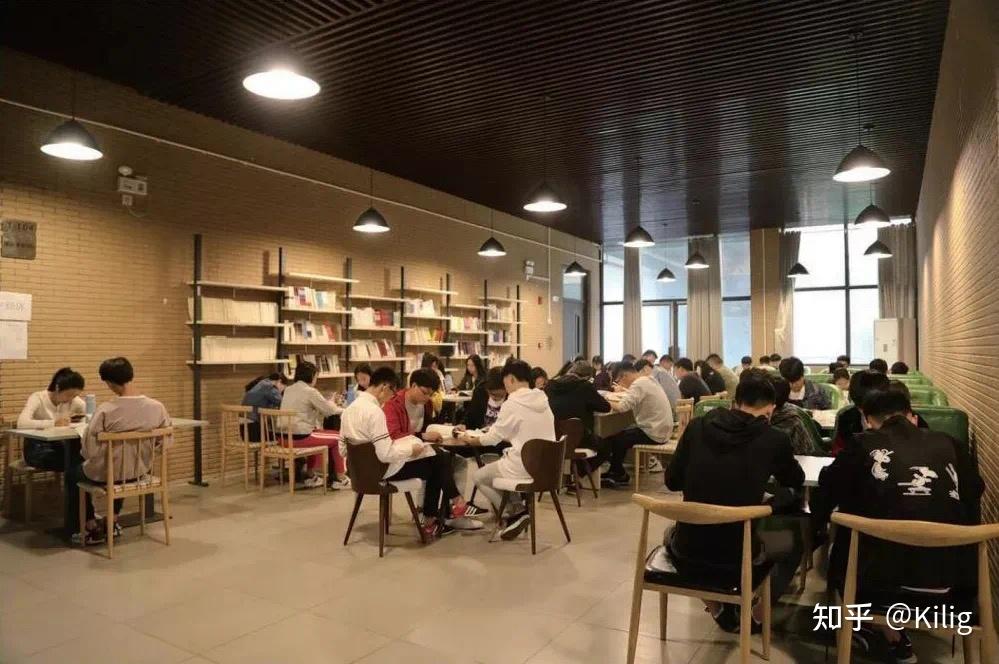 武汉晴川学院衣食住行一览