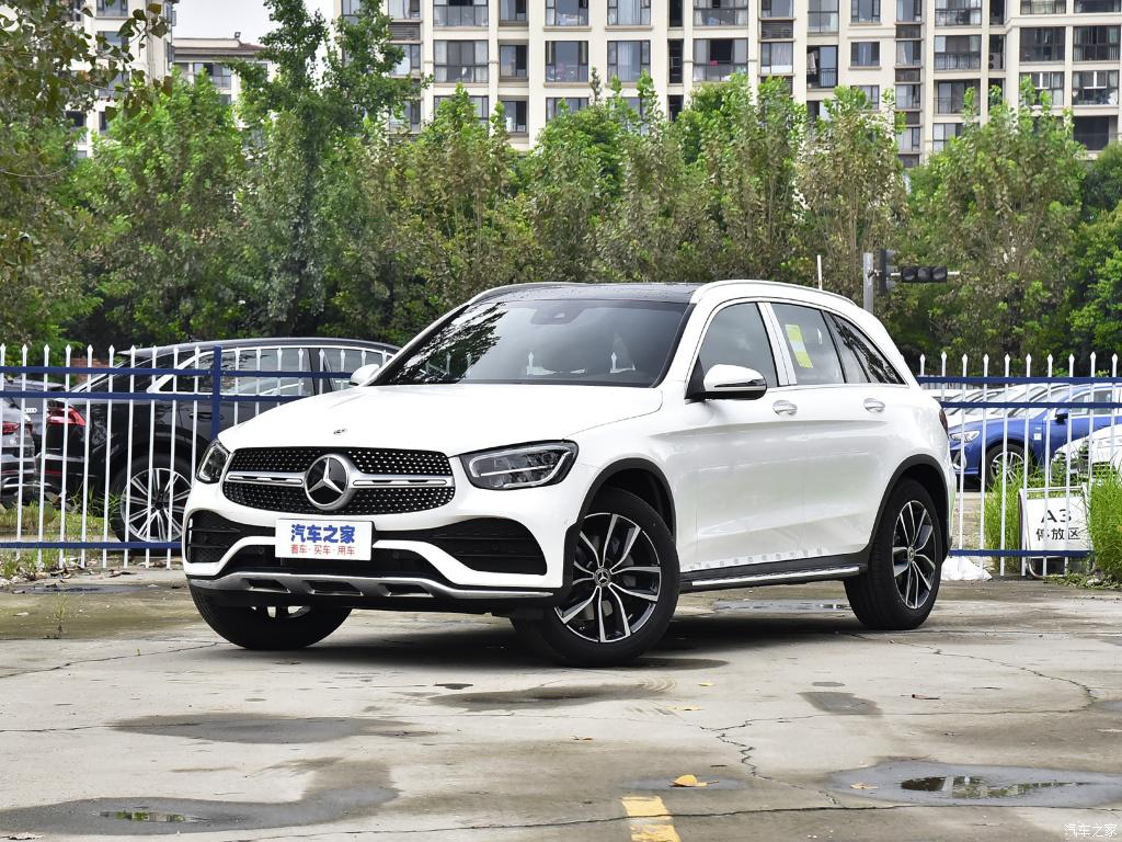 glc450奔驰2021款,2021款奔驰glc260 市场良好的奔驰glc,推出了2021款,让我们来围观一下.