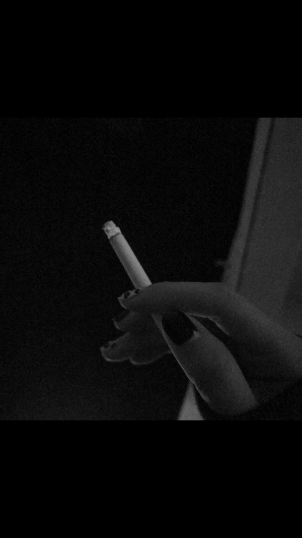 抽烟的女生是什么样的女生?