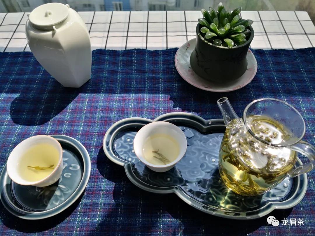 习惯喝茶的人有10种独特的气质你有吗