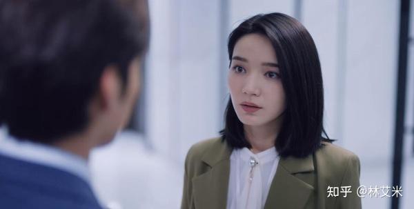 暴风眼中苗霏被胁迫窃取机密她是如何迅速找到化解办法的
