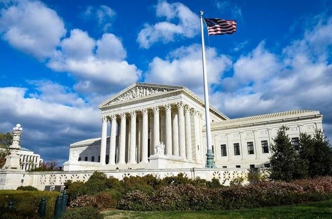 拜登计划推动美国联邦最高法院改革大法官人数增加4名