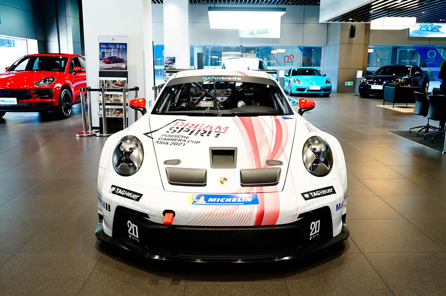 992代911首款赛车来了 依然很极致 保时捷911 gt3 cup