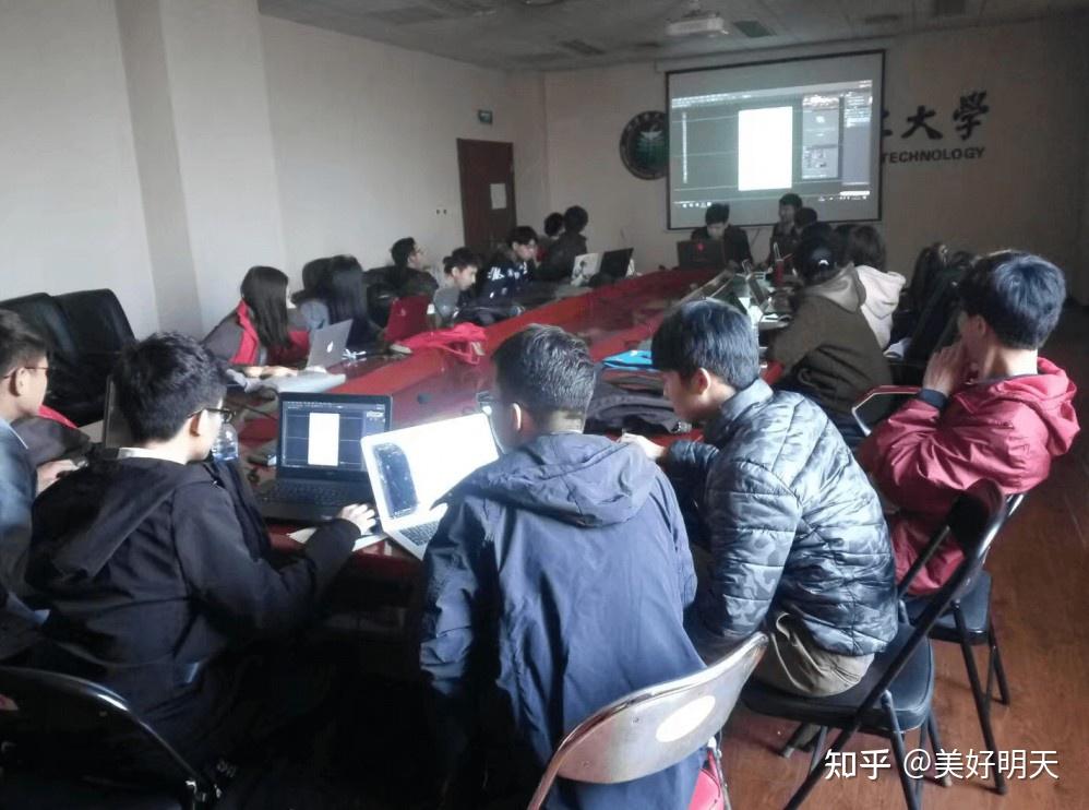 从线下到线上作业帮高海军老师为教育全面发展添力